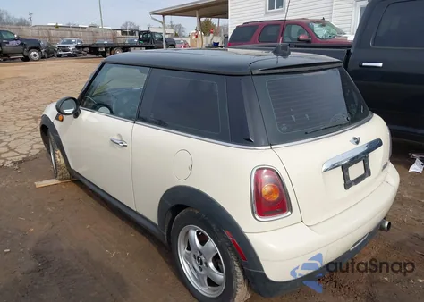 2008 Mini Cooper z USA, uszkodzony, nr VIN WMWMF33538TT62095